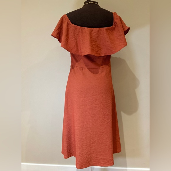 SugarLips off-shoulder ruffle dress size small - Picture 5 of 7